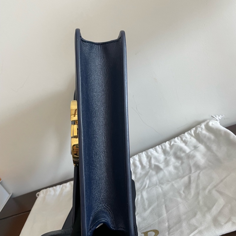 Dior • 經典蒙田 Montaigne 30 午夜藍油臘牛皮金釦-4