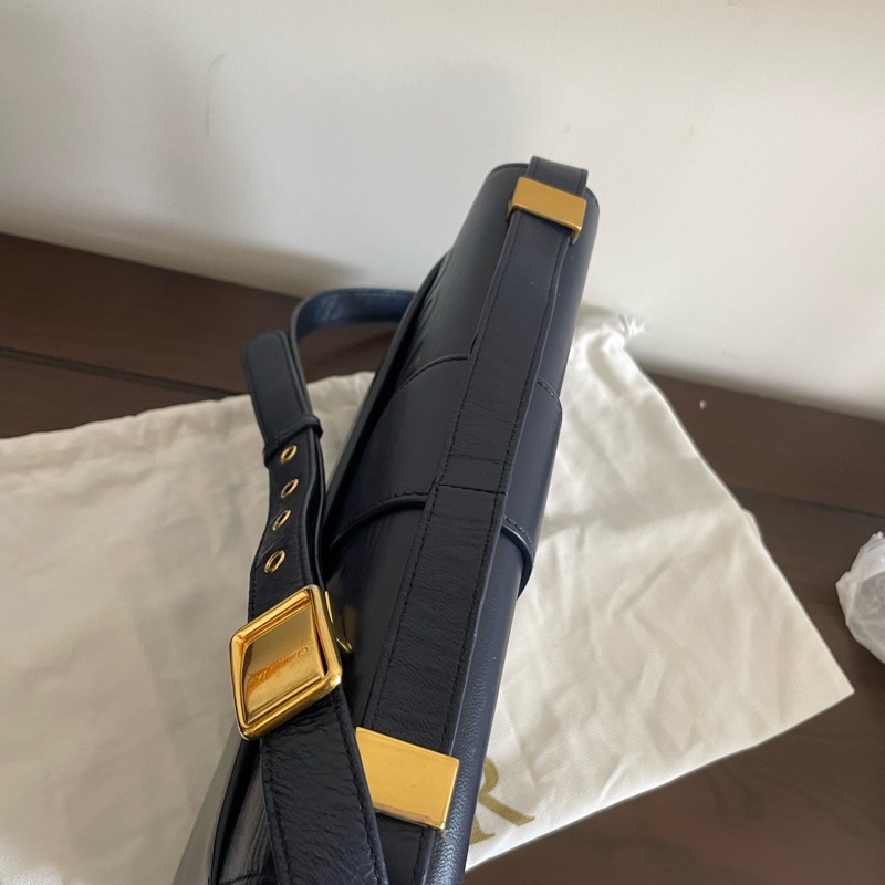 Dior • 經典蒙田 Montaigne 30 午夜藍油臘牛皮金釦-8