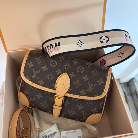 二手Louis Vuitton老花Diane法棍手提側背斜背包M45985