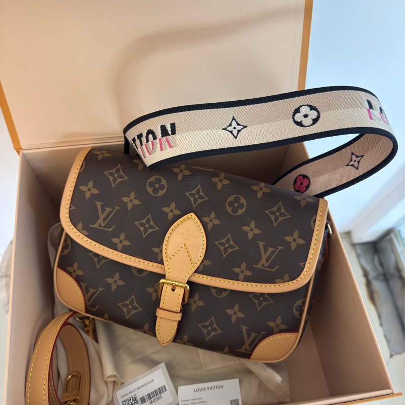 二手Louis Vuitton老花Diane法棍手提側背斜背包M45985-0