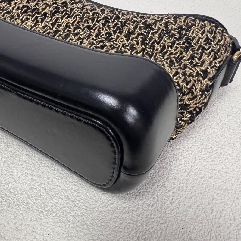 CHANEL 香奈兒黑色限定金絲流浪小號 28開-4