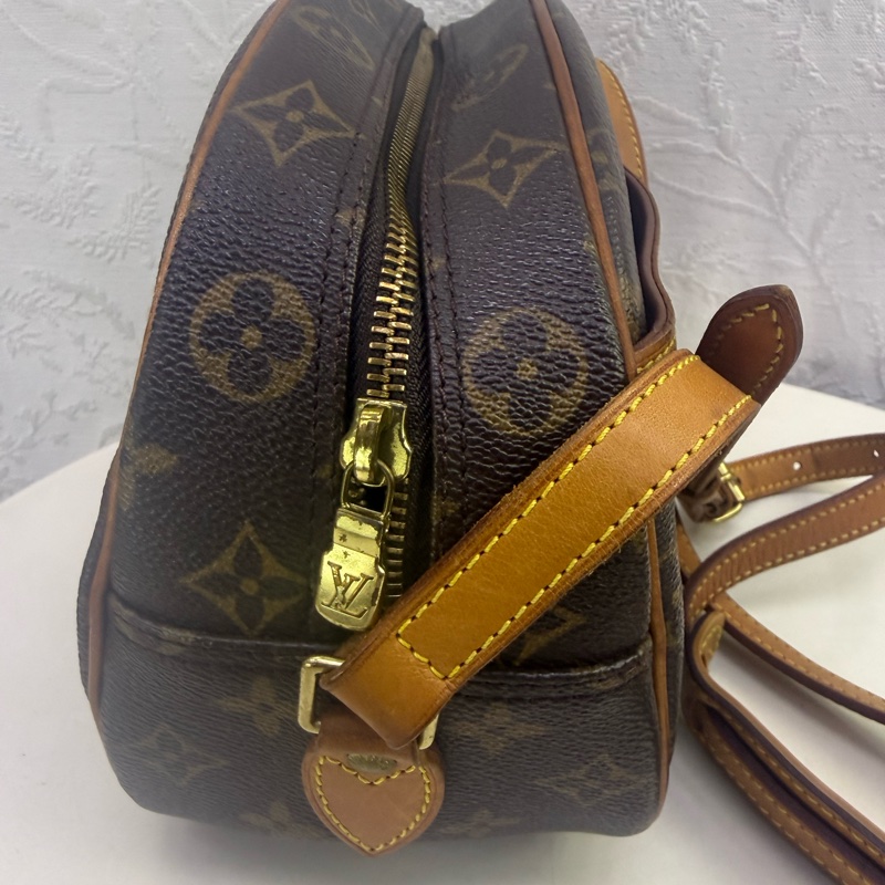 Louis Vuitton Blois Crossbody Bag-1
