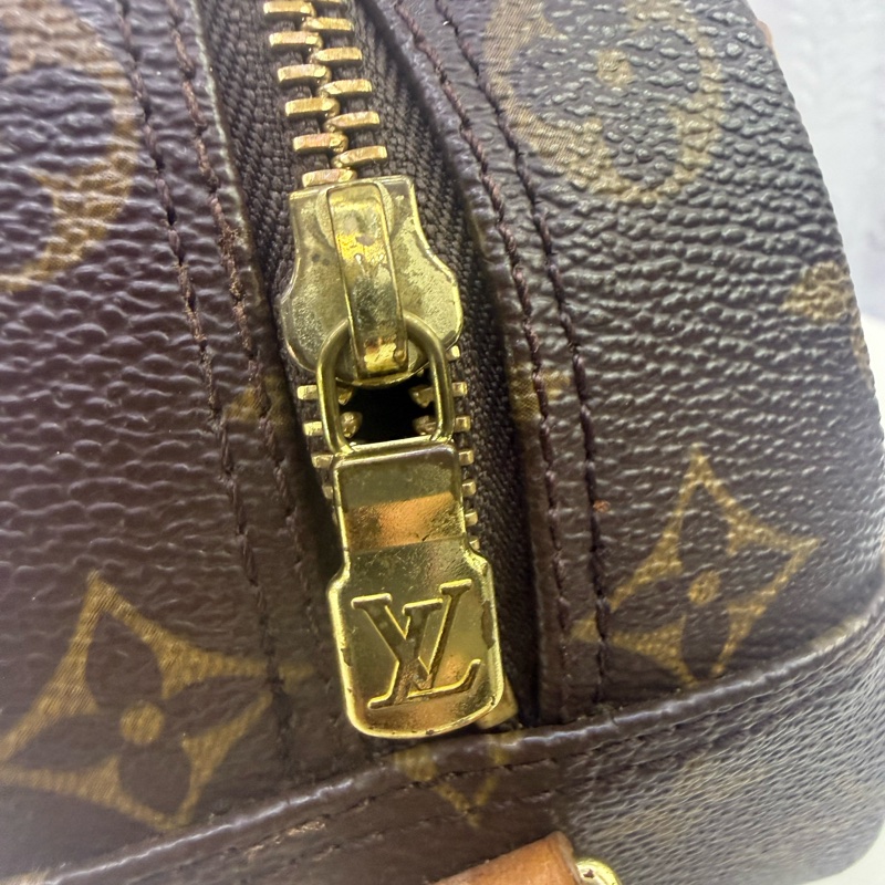 Louis Vuitton Blois Crossbody Bag-6
