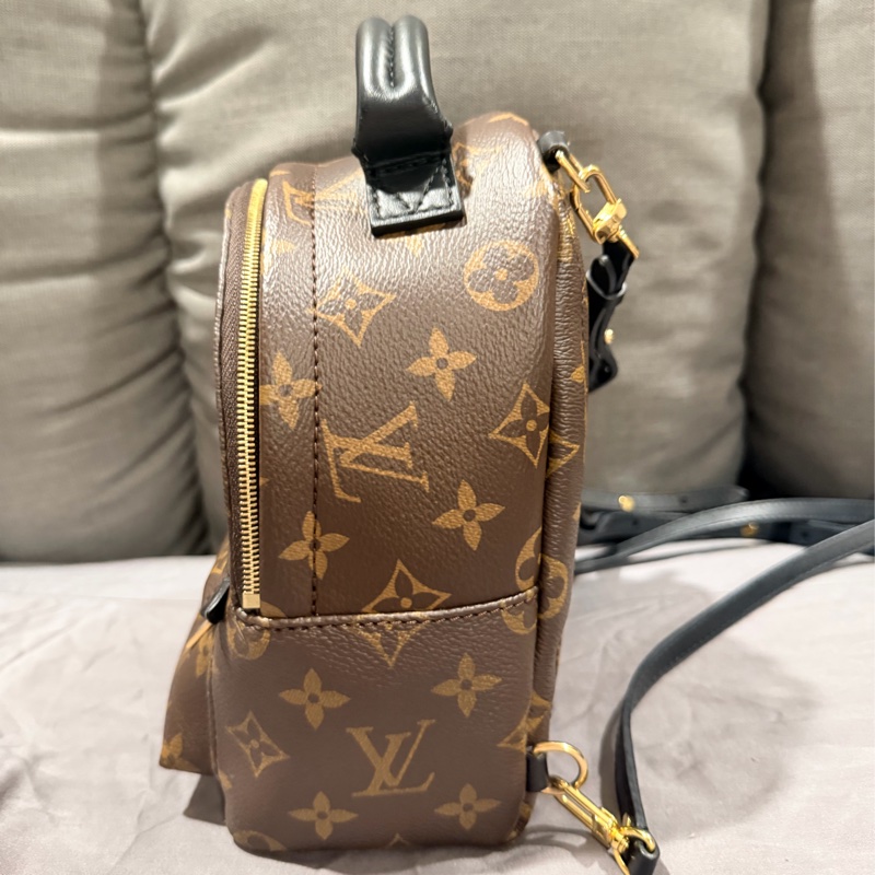 🎒LV Palm Springs Mini 小書包(改良款外露拉鍊,專櫃換新件)包況極佳🙌🏻-1