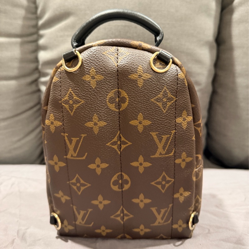 🎒LV Palm Springs Mini 小書包(改良款外露拉鍊,專櫃換新件)包況極佳🙌🏻-3