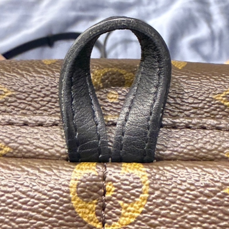 🎒LV Palm Springs Mini 小書包(改良款外露拉鍊,專櫃換新件)包況極佳🙌🏻-13