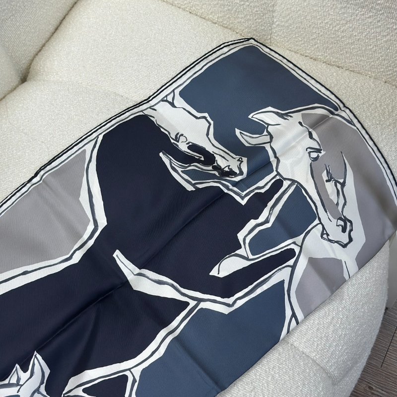HERMES La Danse Des Chevaux 駿馬之舞絲巾 90 - 藍-2