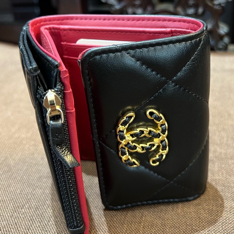 99新CHANEL香奈兒19bag零錢包/折疊卡包，31開鐳射 無卡，黑金配色-2