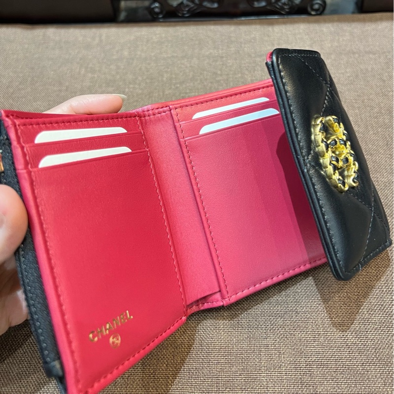 99新CHANEL香奈兒19bag零錢包/折疊卡包，31開鐳射 無卡，黑金配色-6