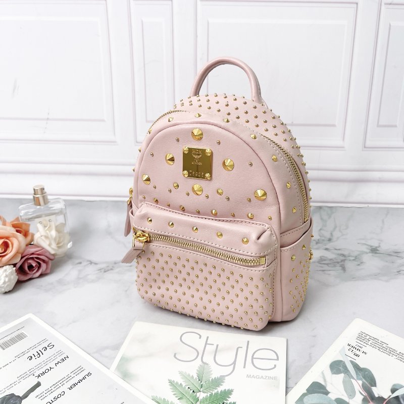 MCM 櫻花粉滿天星鉚釘mini後背包16X9X20 98新配件塵袋-3