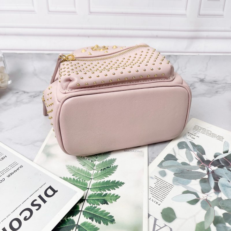 MCM 櫻花粉滿天星鉚釘mini後背包16X9X20 98新配件塵袋-4