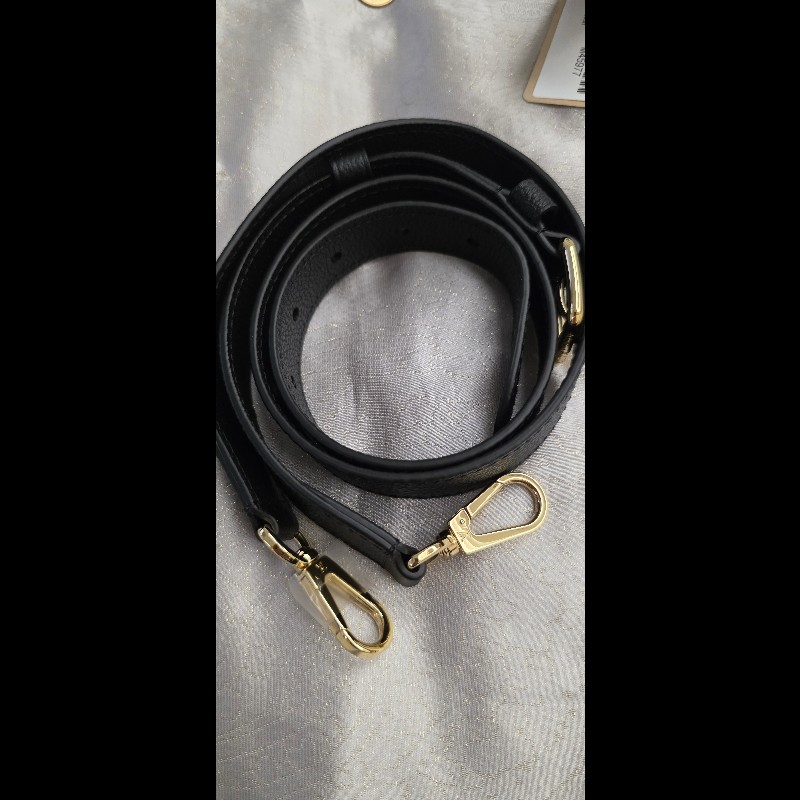 Louis Vuitton LV 黑色壓紋牛皮金扣翻蓋包｜全新未使用｜專櫃級精品-3