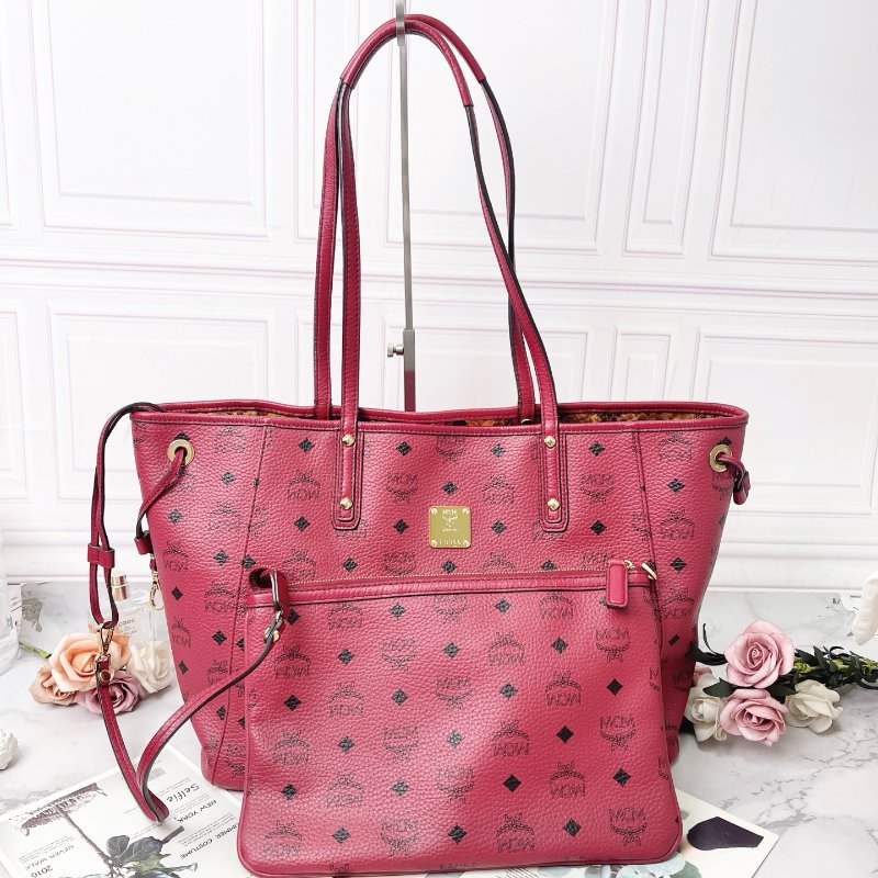 MCM 紅色托特包 37*27*16cm 98新配件塵袋-1