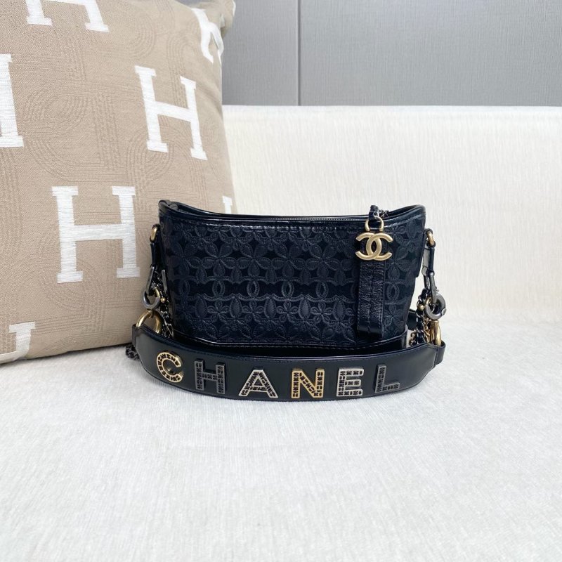 Chanel 限量山茶花蕾絲鏤空雕花 流浪包小號 黑色毛呢拼皮 18*16*5 98新配件塵袋 保卡 肩帶-1