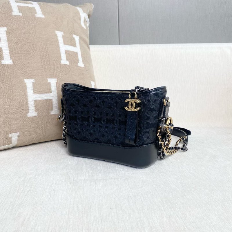 Chanel 限量山茶花蕾絲鏤空雕花 流浪包小號 黑色毛呢拼皮 18*16*5 98新配件塵袋 保卡 肩帶-2