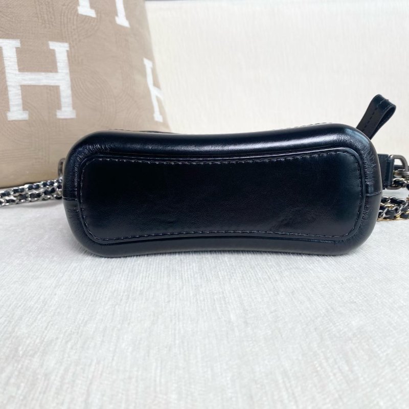 Chanel 限量山茶花蕾絲鏤空雕花 流浪包小號 黑色毛呢拼皮 18*16*5 98新配件塵袋 保卡 肩帶-4