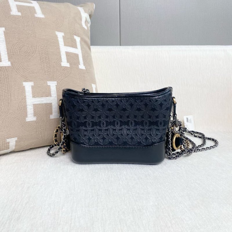 Chanel 限量山茶花蕾絲鏤空雕花 流浪包小號 黑色毛呢拼皮 18*16*5 98新配件塵袋 保卡 肩帶-5