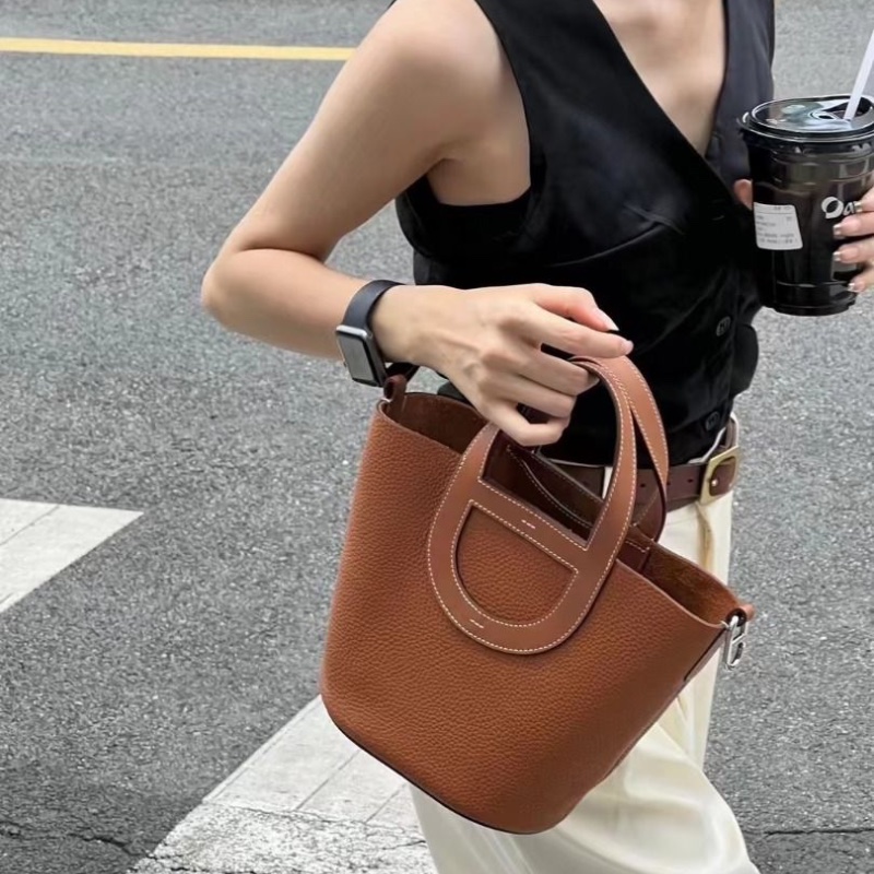 HERMES 金棕金in the loop18 豬鼻子菜籃子手提包18*19.5*12  9新 配件盒子 塵袋-0