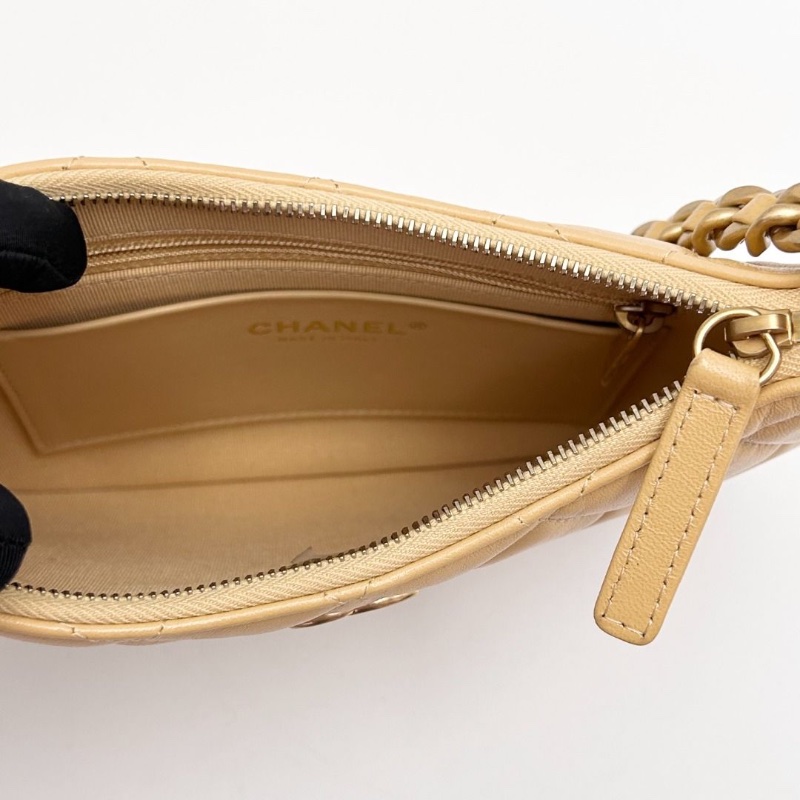 CHANEL 23B黃色金扣皮穿鏈邊 手提腋下嬉皮Hobo包 22*15*1.5  9新 配件塵袋 購證-4