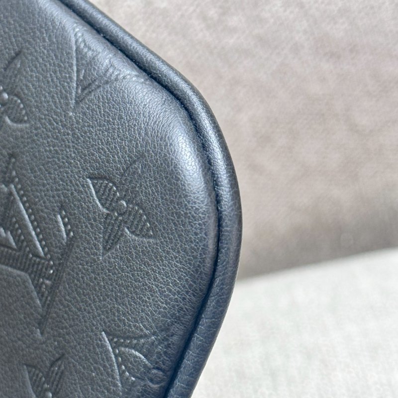 Louis Vuitton 黑色牛皮三合一 晶片款-7
