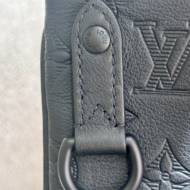 Louis Vuitton 黑色牛皮三合一 晶片款-20
