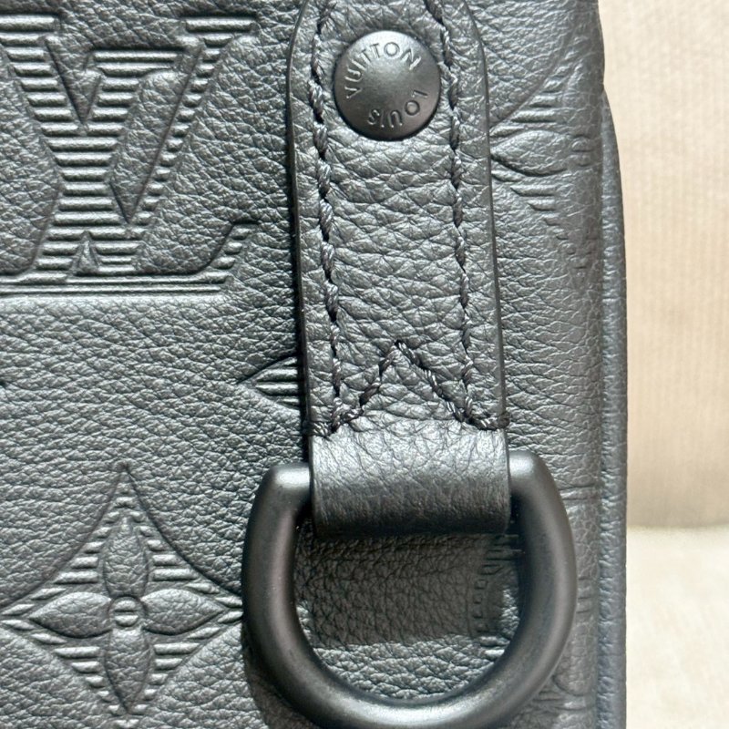 Louis Vuitton 黑色牛皮三合一 晶片款-21