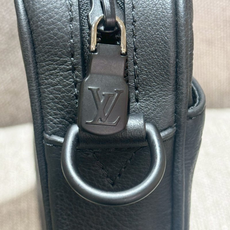 Louis Vuitton 黑色牛皮三合一 晶片款-22