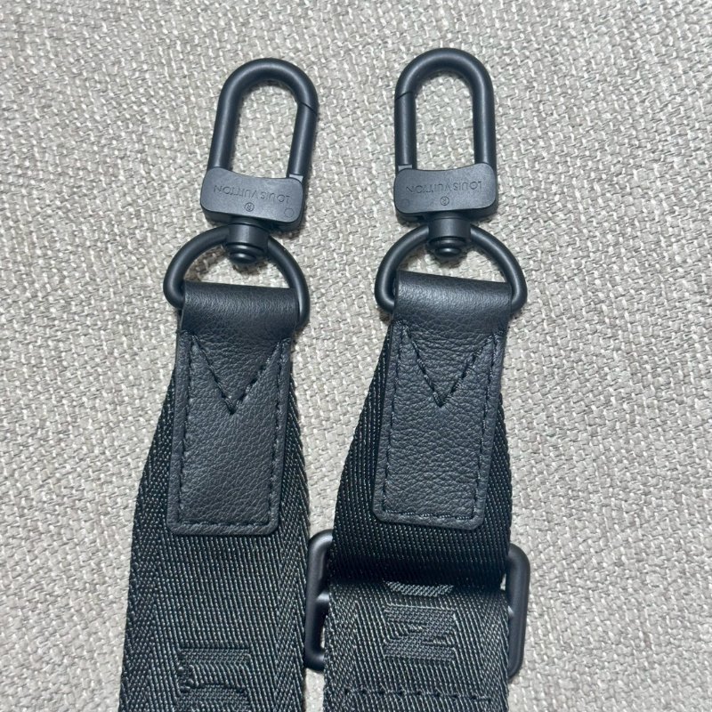 Louis Vuitton 黑色牛皮三合一 晶片款-26