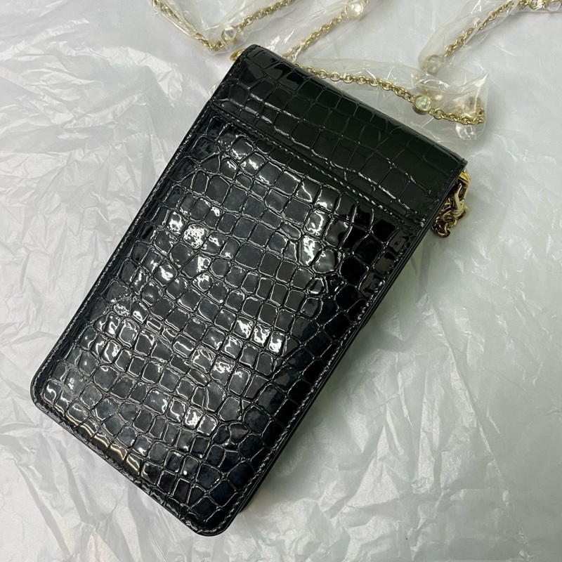 Miumiu繆繆 牛皮鰐魚壓紋鑽石手機包 尺寸約10*18*3。-8