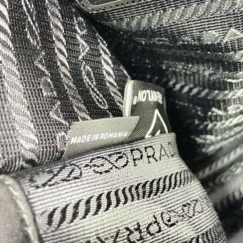 黑色 尼龍 Re-nylon  肩背包 2VD028【PRADA普拉達】 2VD028-6