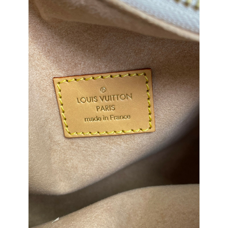 白色 原花壓牛皮 Side Trunk MM 肩背包 M46907【LOUIS VUITTON LV 路易威登】 M46907-3