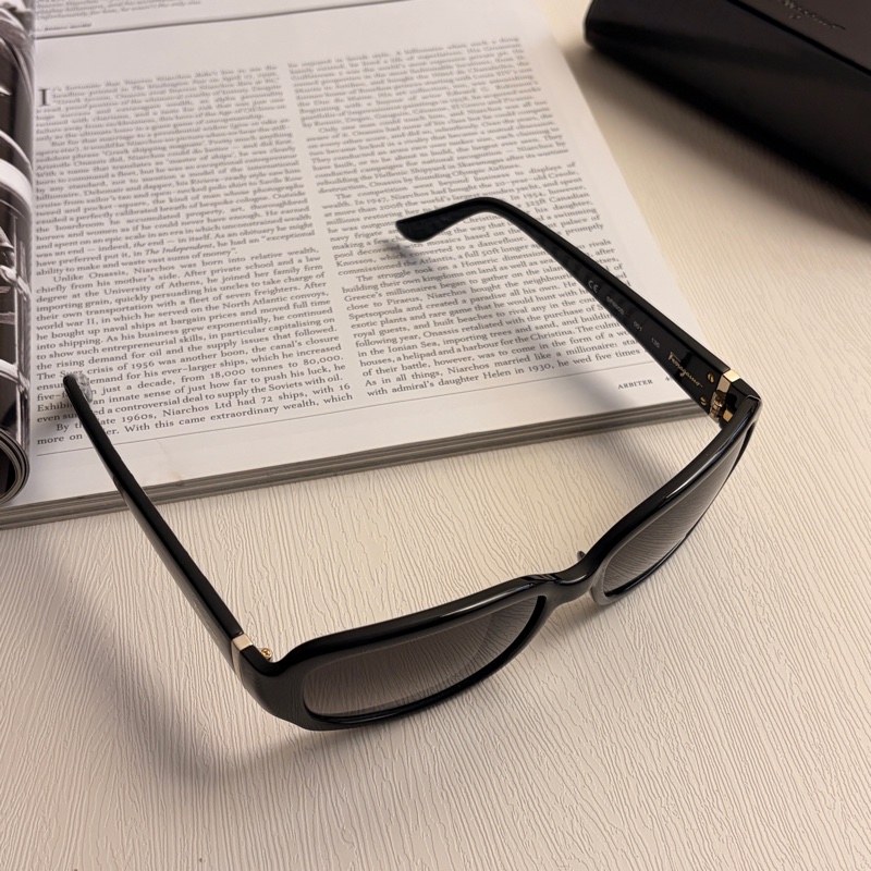 Salvatore Ferragamo 太陽眼鏡 墨鏡 原裝盒子 復古方框-10