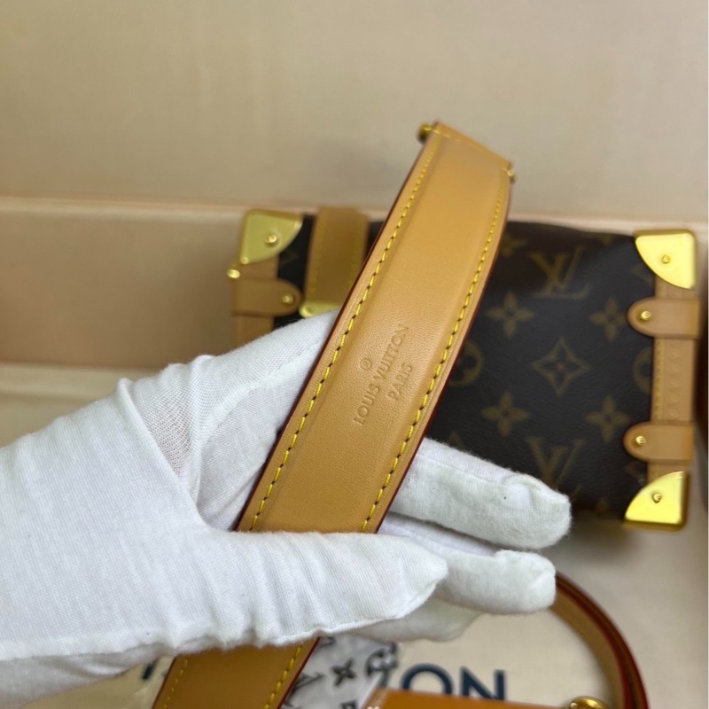 lv谷愛凌小號 五金全膜無划痕 可送禮 附件齊全 內里乾淨。-2