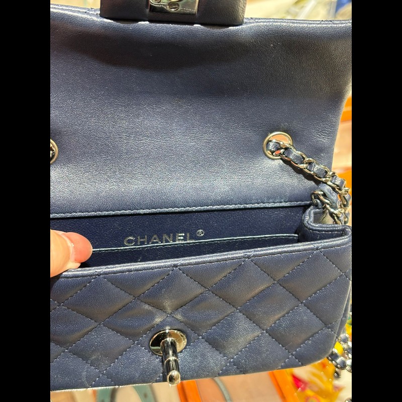 Chanel mini Classic Flap-6