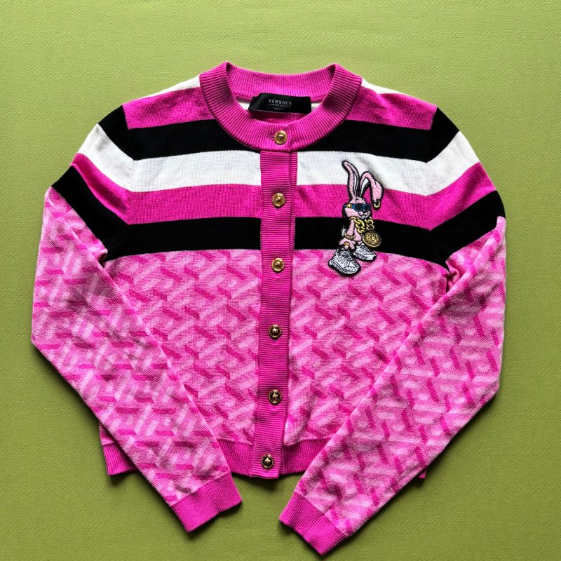 38號 ::Versace:: 凡賽斯 粉色針織兔子刺繡限定款鈕扣上衣 小外套-3
