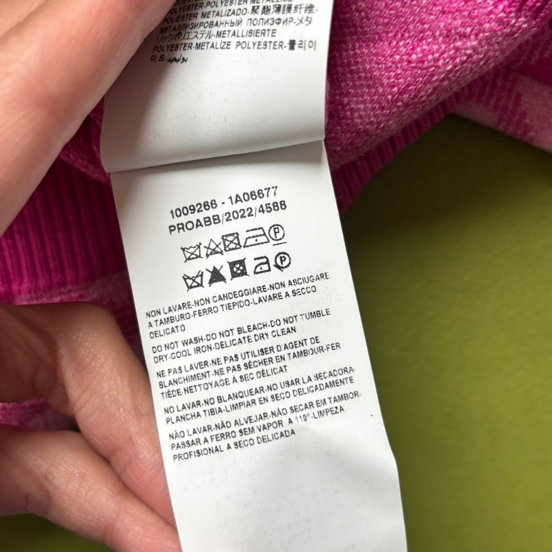 38號 ::Versace:: 凡賽斯 粉色針織兔子刺繡限定款鈕扣上衣 小外套-6
