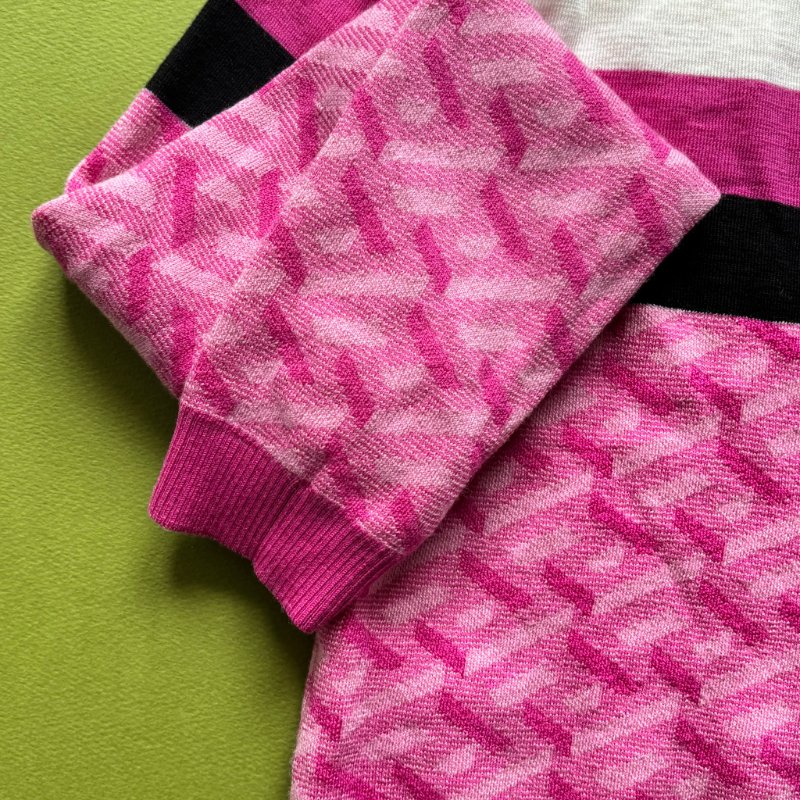 38號 ::Versace:: 凡賽斯 粉色針織兔子刺繡限定款鈕扣上衣 小外套-11