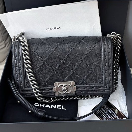 香奈兒/Chanel 黑金荔枝紋牛皮leboy中号-0