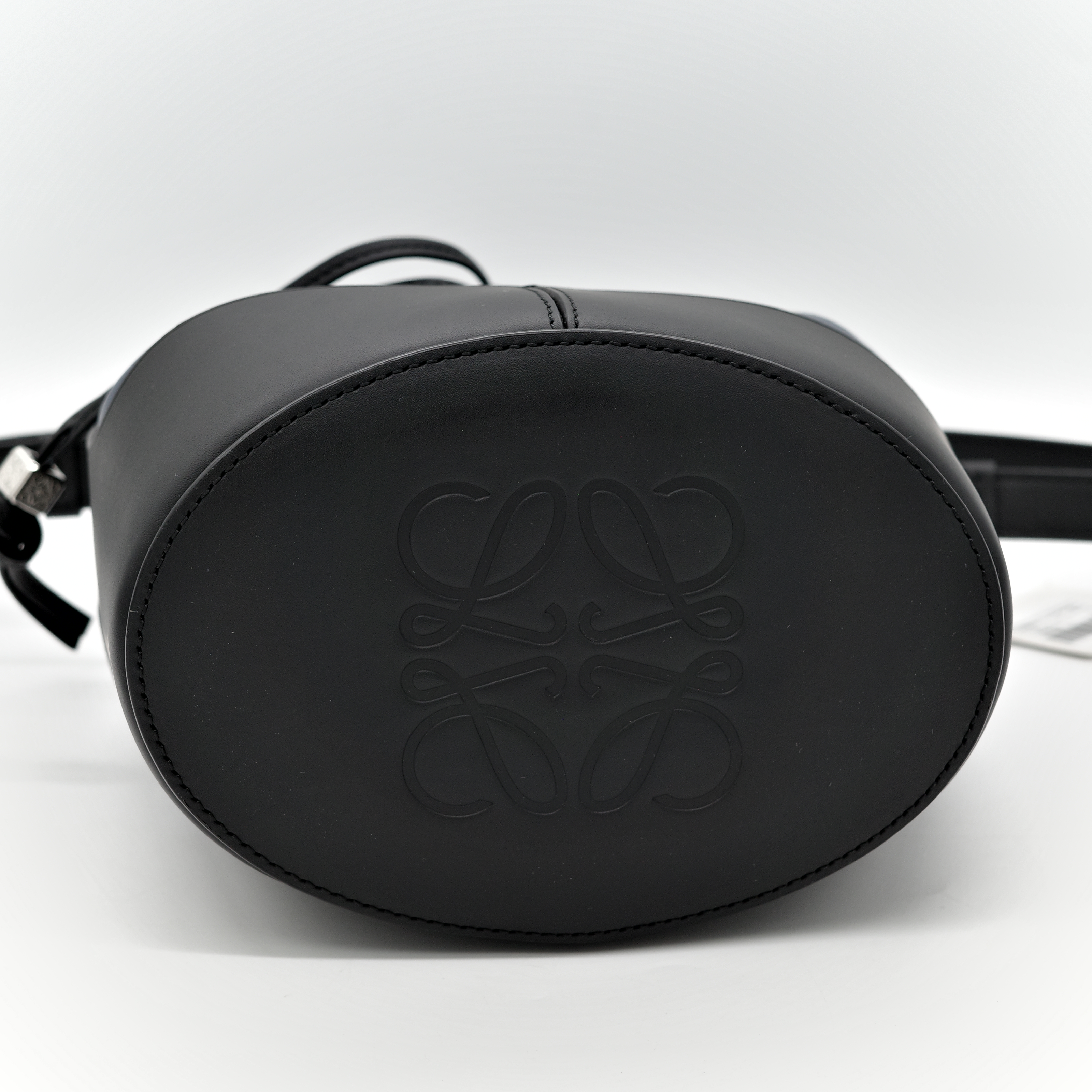 Loewe 羅威 拼色 氣球 水桶包-7