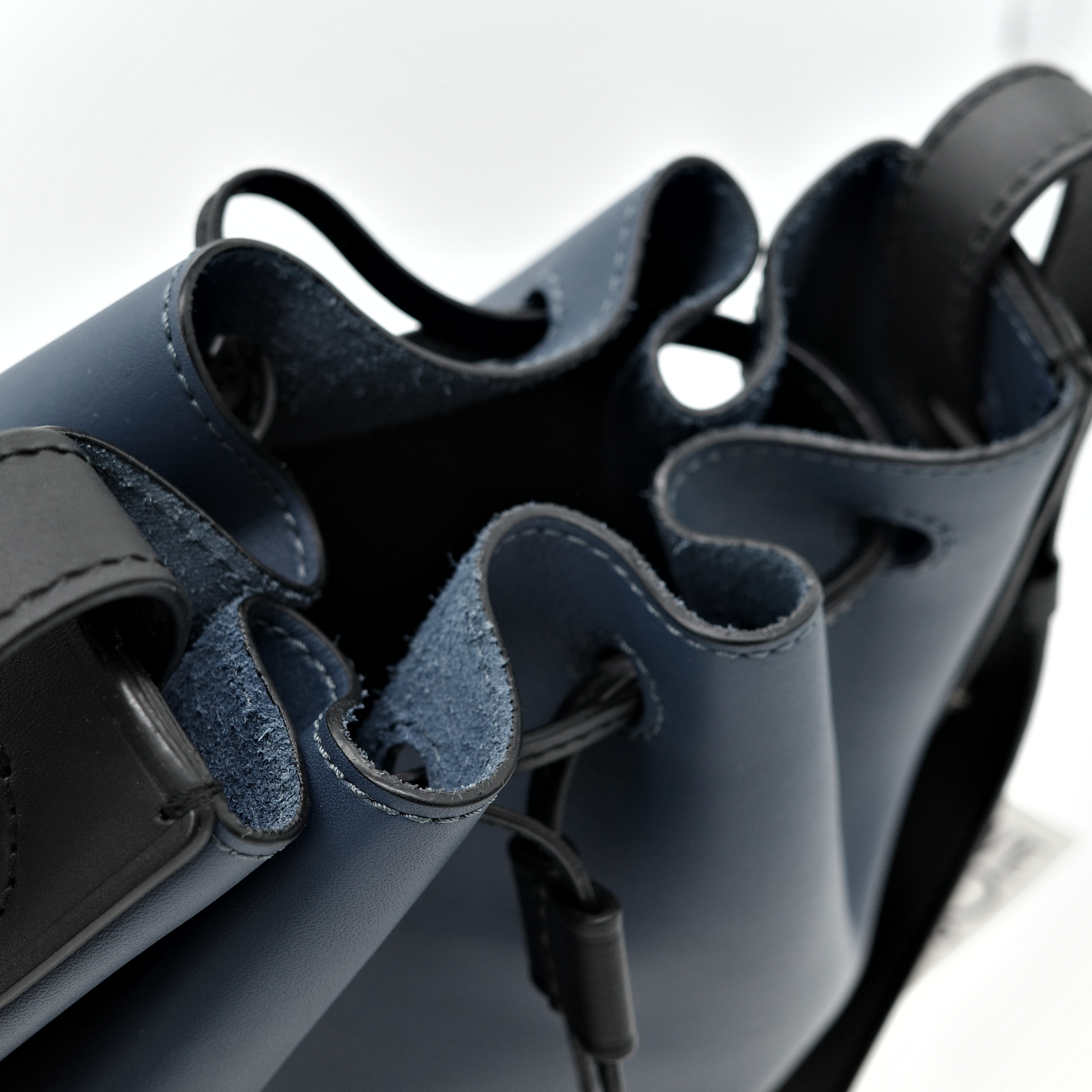 Loewe 羅威 拼色 氣球 水桶包-10