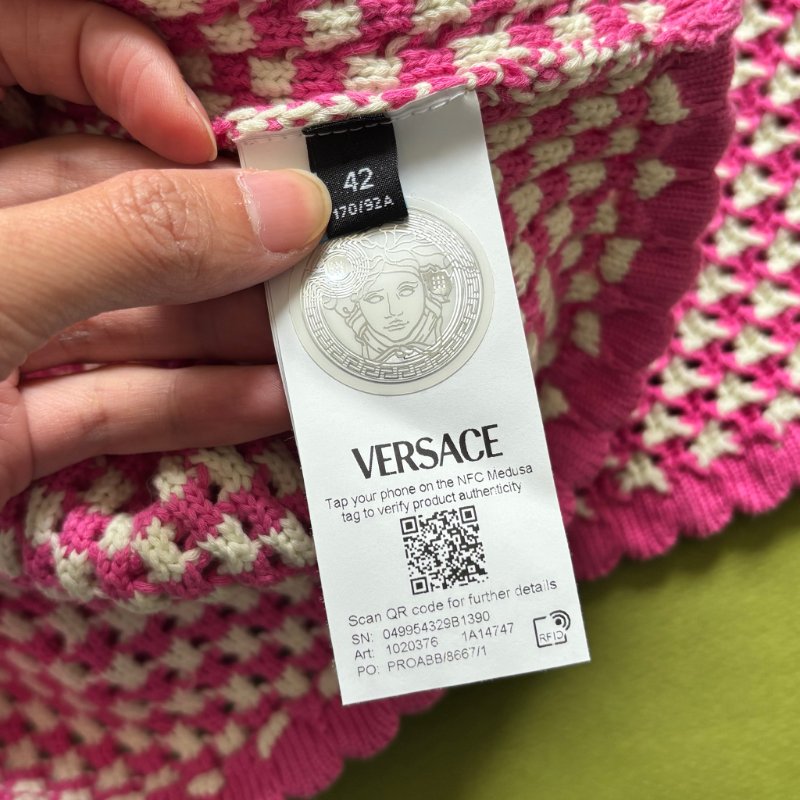 42號 ::Versace:: Crochet Knit Top 凡賽斯 粉白色鉤織針織背心 短褲 套裝-12