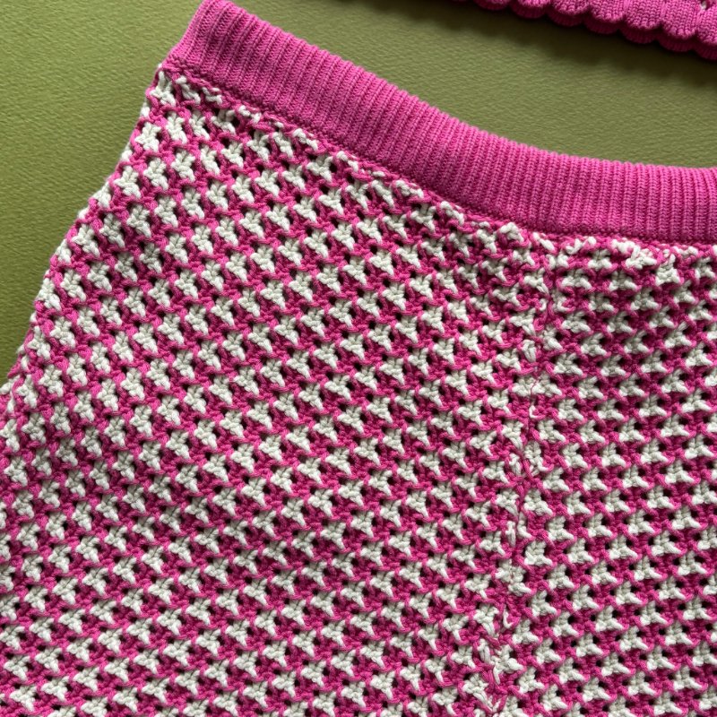 42號 ::Versace:: Crochet Knit Top 凡賽斯 粉白色鉤織針織背心 短褲 套裝-18