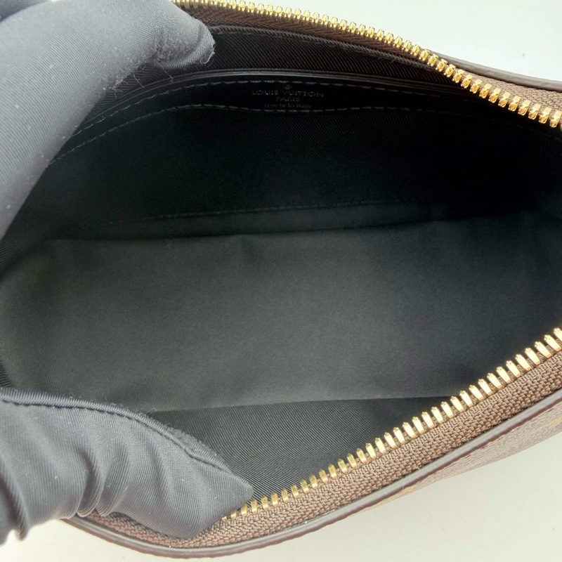 路易威登/Louis Vuitton  黑牛角芯片款-8