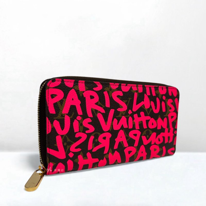 S5147-LV Graffiti Zippy粉紅塗鴉ㄇ拉長夾 M93710-1