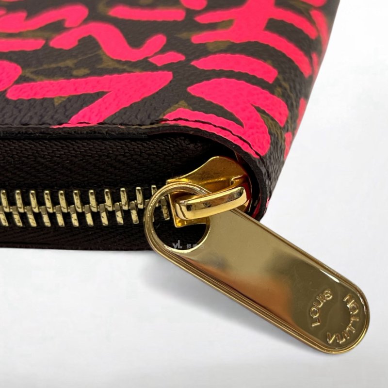 S5147-LV Graffiti Zippy粉紅塗鴉ㄇ拉長夾 M93710-8