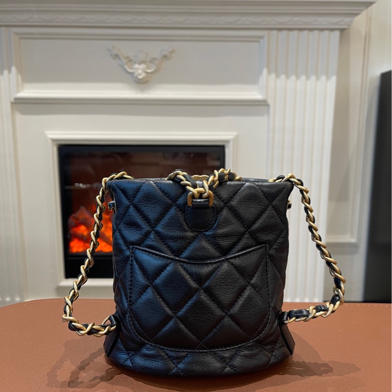 99新✨CHANEL 香奈兒 23A 小號黑色 金扣菱格紋皮穿鏈鏈條 小牛皮 子母背包雙肩包-1