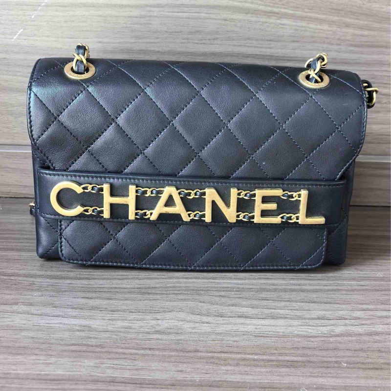 Chanel香奈兒黑金字母logo鏈條包單肩斜挎包，尺寸25*13。現貨單包-0