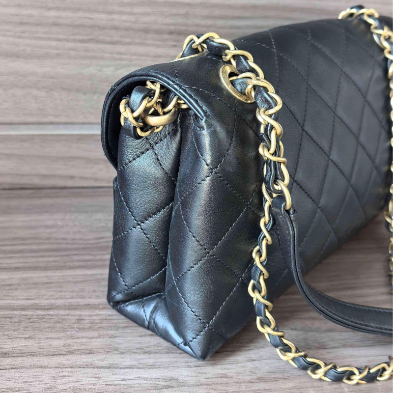 Chanel香奈兒黑金字母logo鏈條包單肩斜挎包，尺寸25*13。現貨單包-2