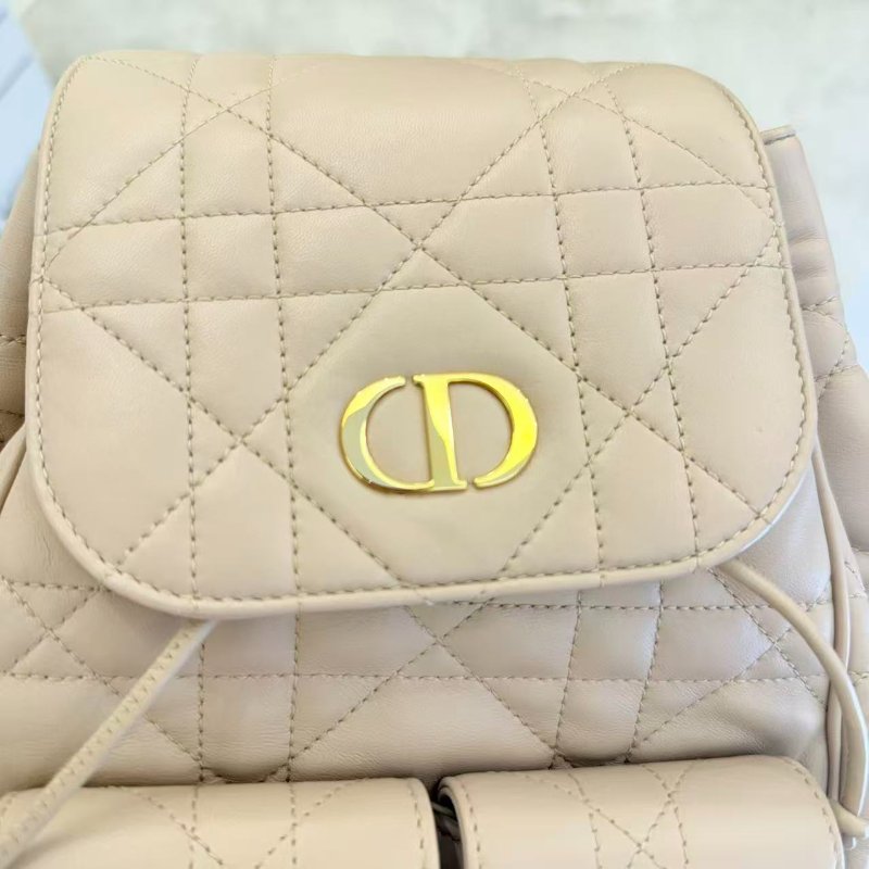 #專櫃價格12萬 Dior 淡米色 羊皮Caro  後背包  Macrocannage 大籐格紋羊皮-7