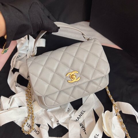 近新品 香奈兒/Chanel 迷你清冷灰郵差包 手提鏈條包